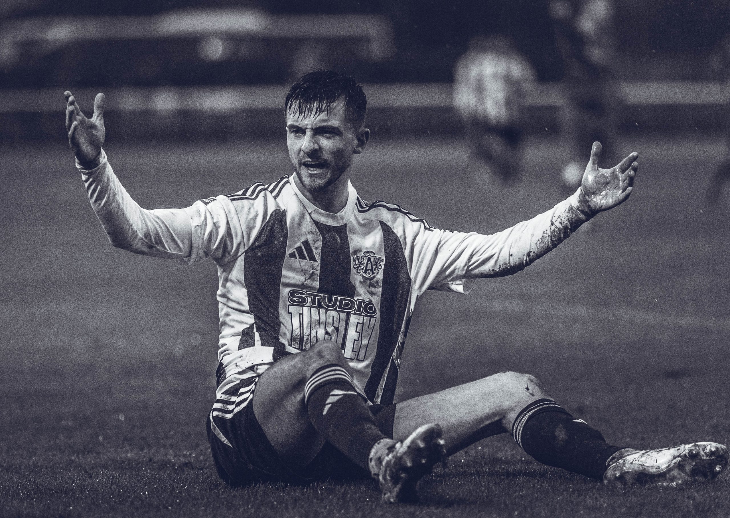 JOSH GILCHRIST: “IF I HAD STAYED ON THE PITCH I WOULD HAVE TAKEN THE PENALTY – AND HOPEFULLY BAGGED A HAT-TRICK ON MY BIRTHDAY!”